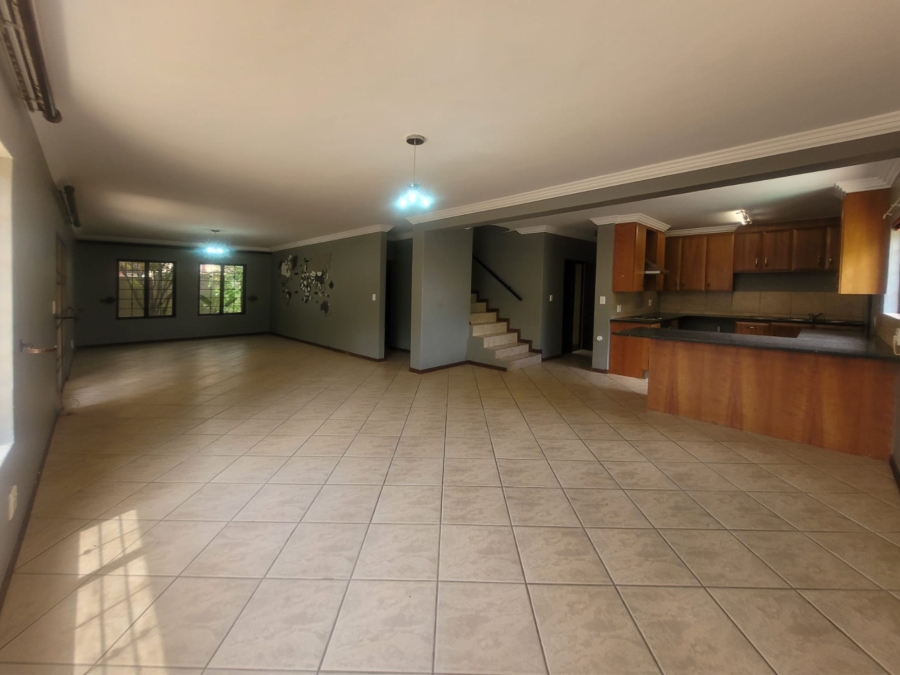 To Let 3 Bedroom Property for Rent in Melodie North West